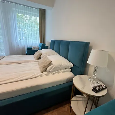 Planeta 202 - Tylko 100 M Do Glownego Deptaku I Plazy!